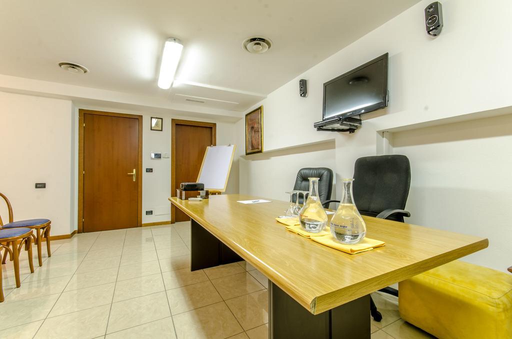 Hotel Federico II Λ' Άκουιλα Εξωτερικό φωτογραφία