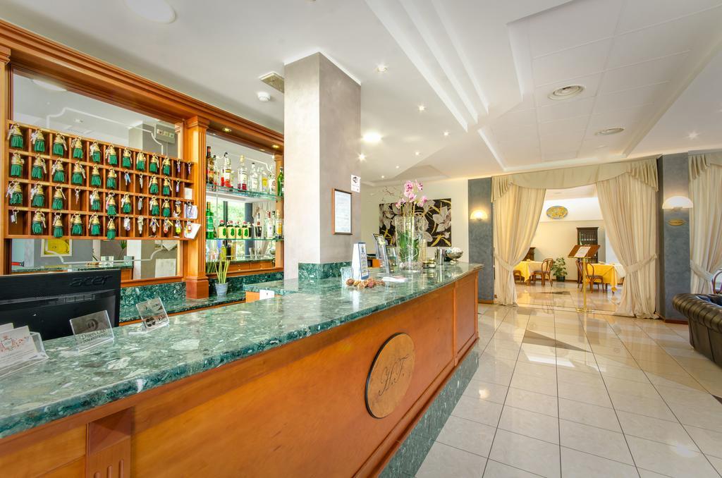 Hotel Federico II Λ' Άκουιλα Εξωτερικό φωτογραφία