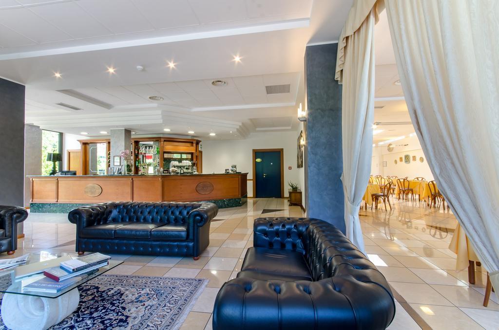 Hotel Federico II Λ' Άκουιλα Εξωτερικό φωτογραφία