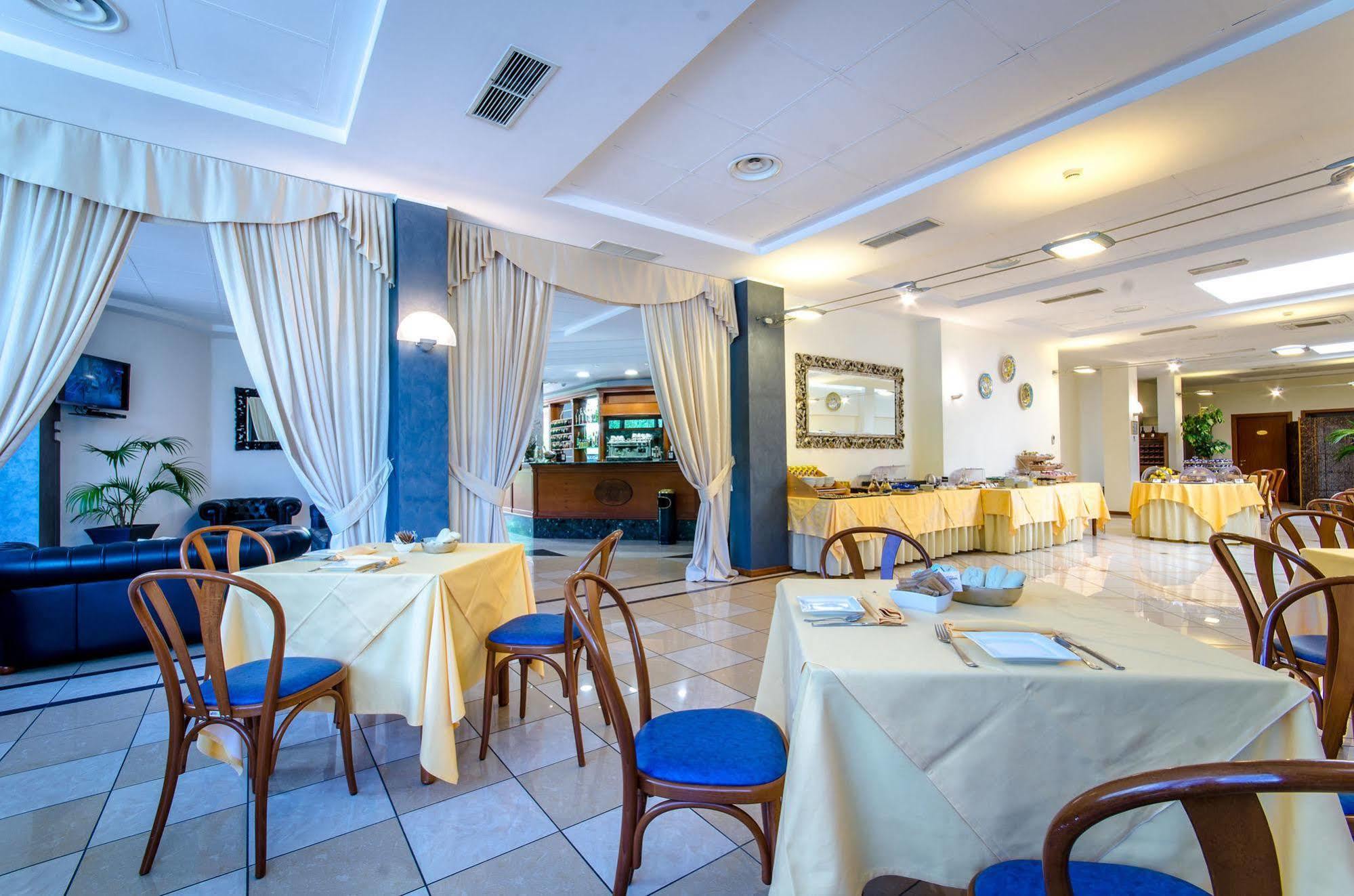 Hotel Federico II Λ' Άκουιλα Εξωτερικό φωτογραφία